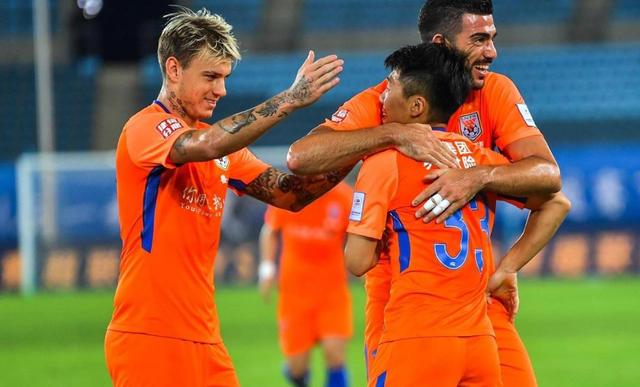 关于鲁能主场大胜,豪取中超领头羊位置的信息 关于鲁能主场大胜,豪取中超领头羊位置的信息