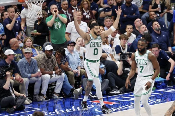 九游娱乐首页-包含凯尔特人客场逆转取胜，展现团队实力的词条