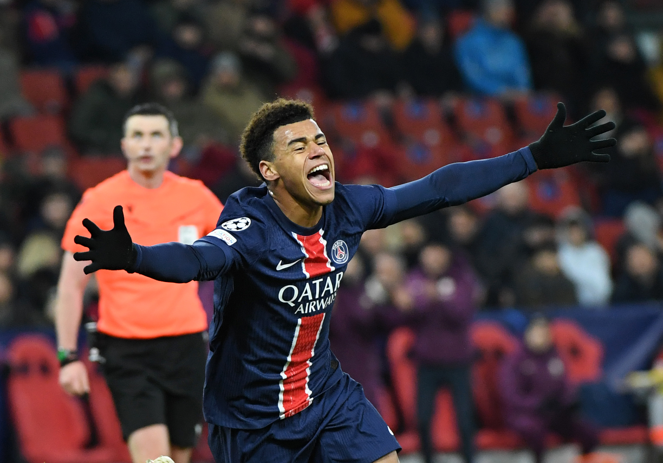 九游游戏-包含巴黎圣日耳曼火力全开，越战越勇的词条