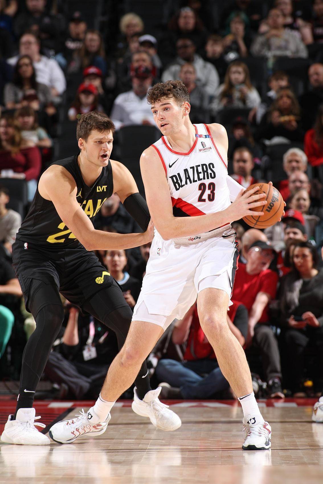 开拓者客场力克魔术麦科勒姆砍下分的简单介绍