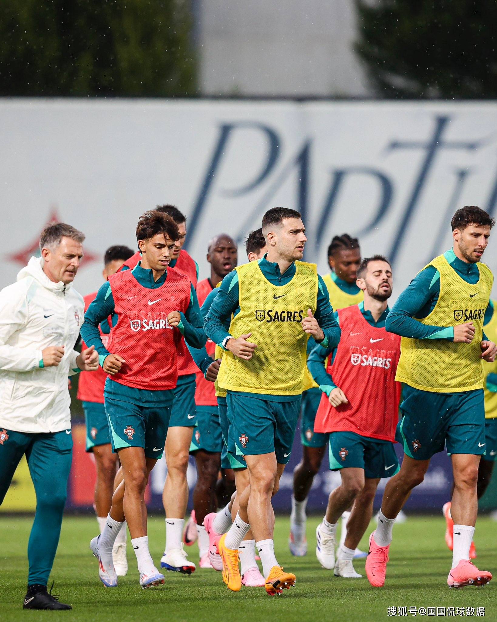 九游体育直播-克罗地亚对阵俄罗斯，实力对决争取胜利