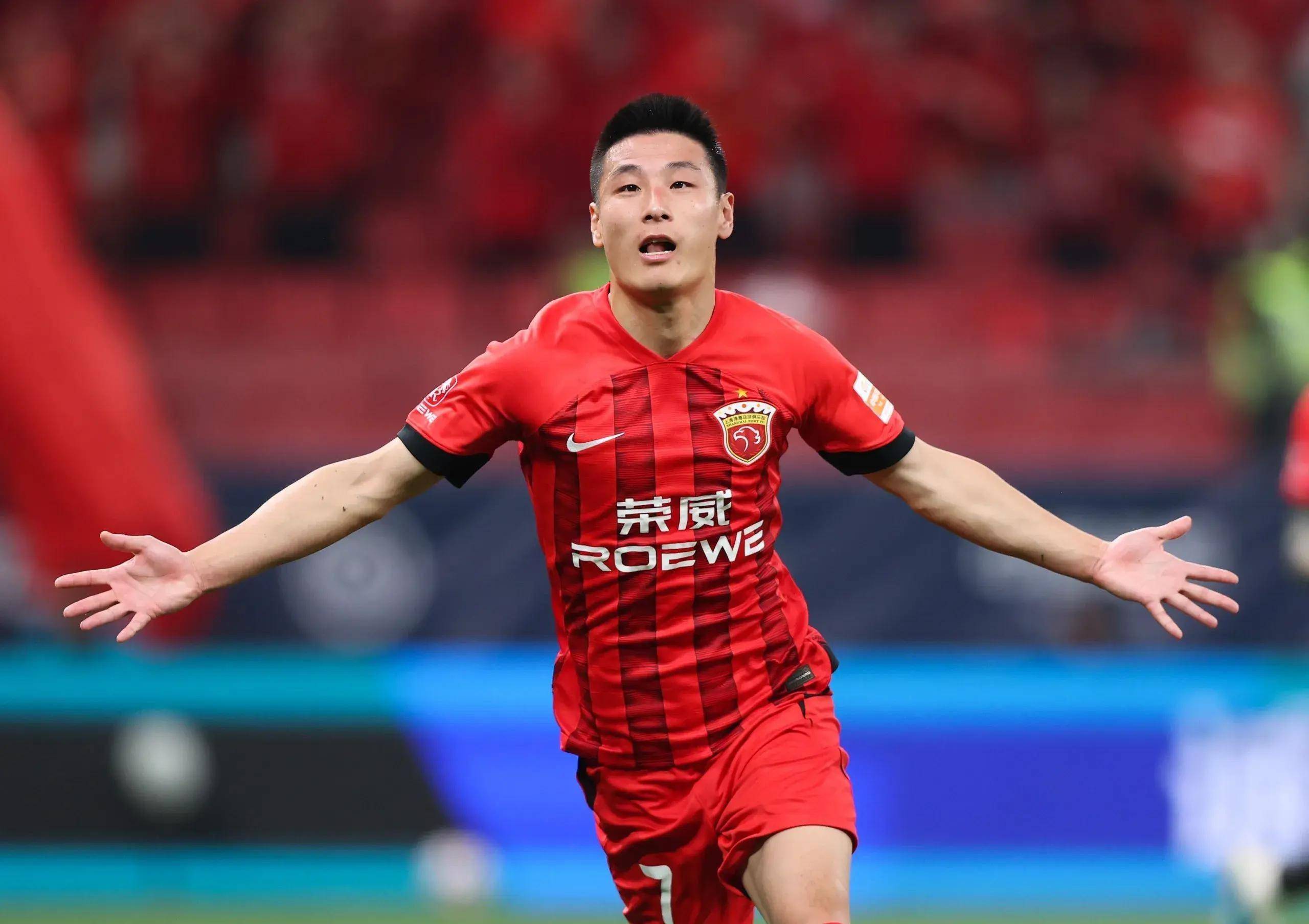 包含顶级足球大赛激情迸发,国内球员斗志昂扬的词条 包含顶级足球大赛激情迸发,国内球员斗志昂扬的词条