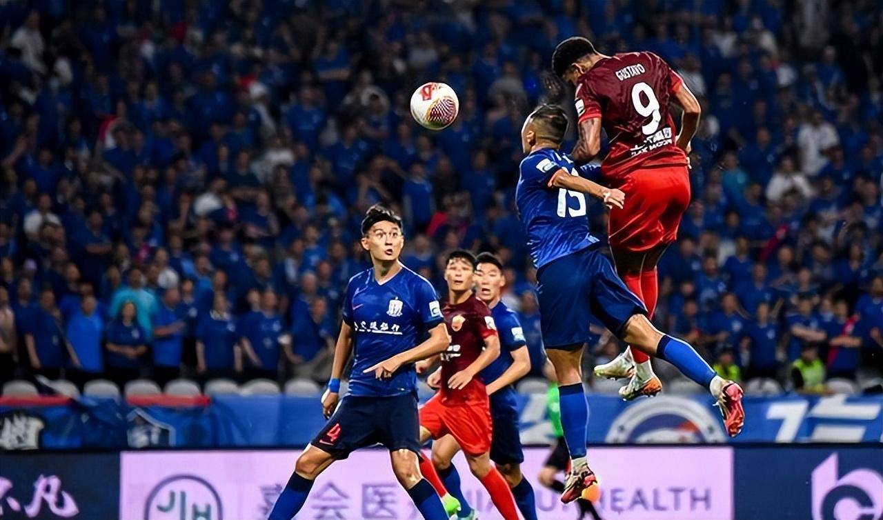 上海海港战胜广州恒大,稳占榜首位置的简单介绍 上海海港战胜广州恒大,稳占榜首位置的简单介绍