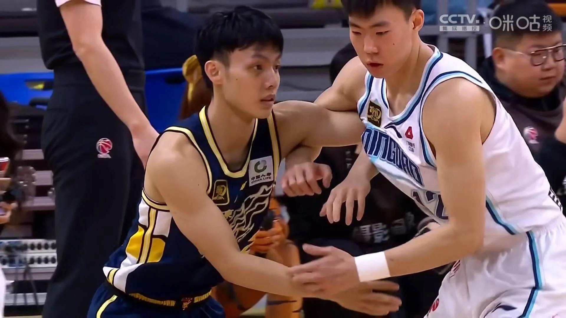 篮球场上的每一次对决都是惊心动魄的一幕!的简单介绍 篮球场上的每一次对决都是惊心动魄的一幕!的简单介绍