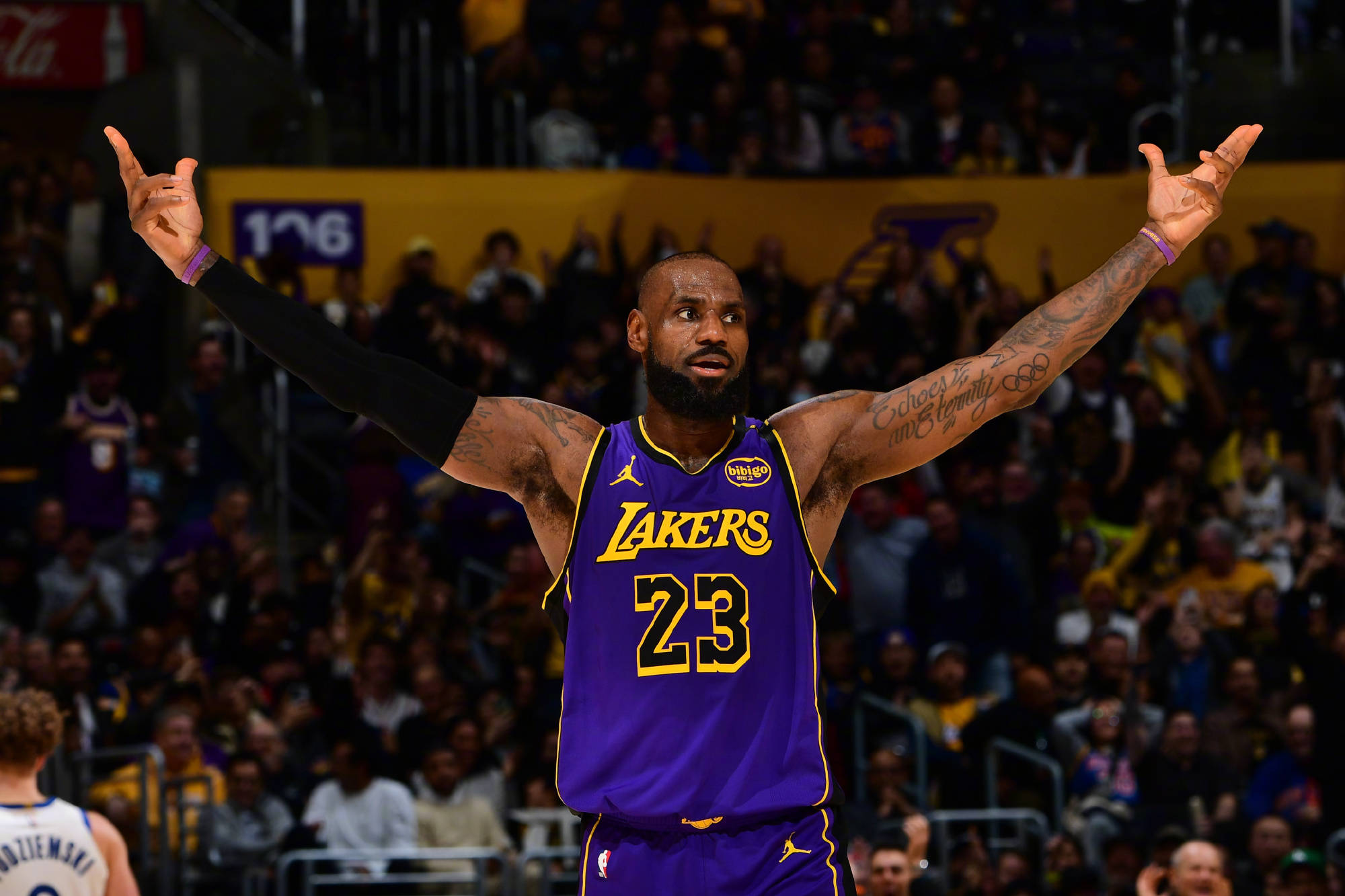 湖人再次战胜骑士,取得季后赛希望 湖人再次战胜骑士,取得季后赛希望