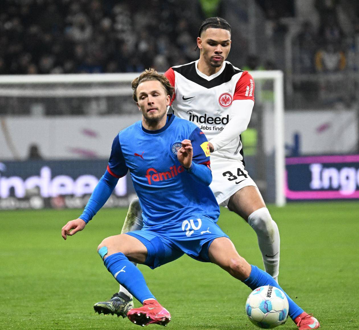 法兰克福客场大胜,豪取联赛连胜 法兰克福客场大胜,豪取联赛连胜