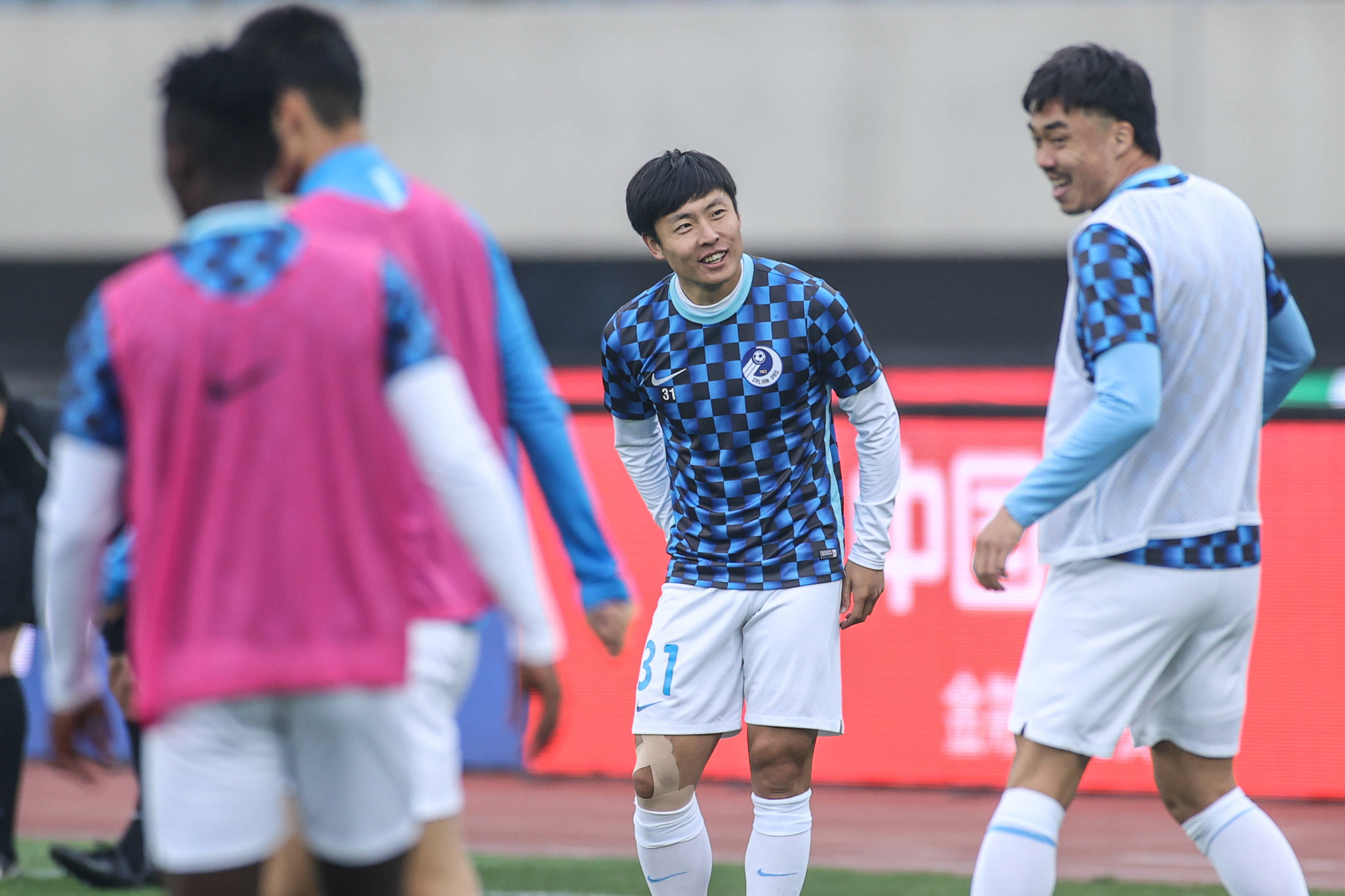 包含天津泰达队在前几场比赛中表现不尽人意的词条 包含天津泰达队在前几场比赛中表现不尽人意的词条