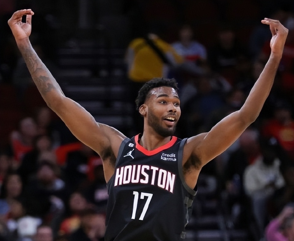 九游体育直播-重庆球队士气高昂，势如破竹