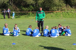 九游体育平台-河床主帅强调团队配合，迎战欧洲劲旅