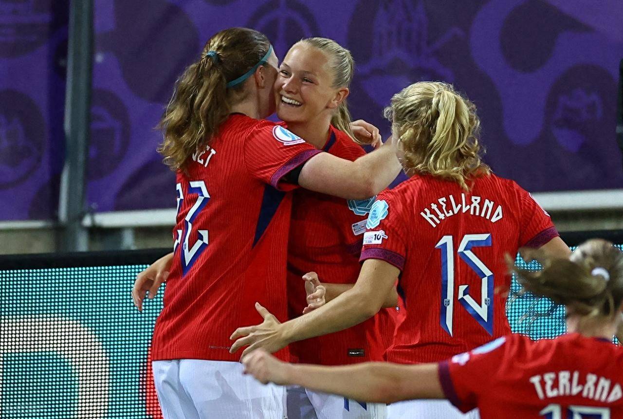 九游体育直播-关于瑞典队：备战欧洲杯资格赛，全力以赴的信息