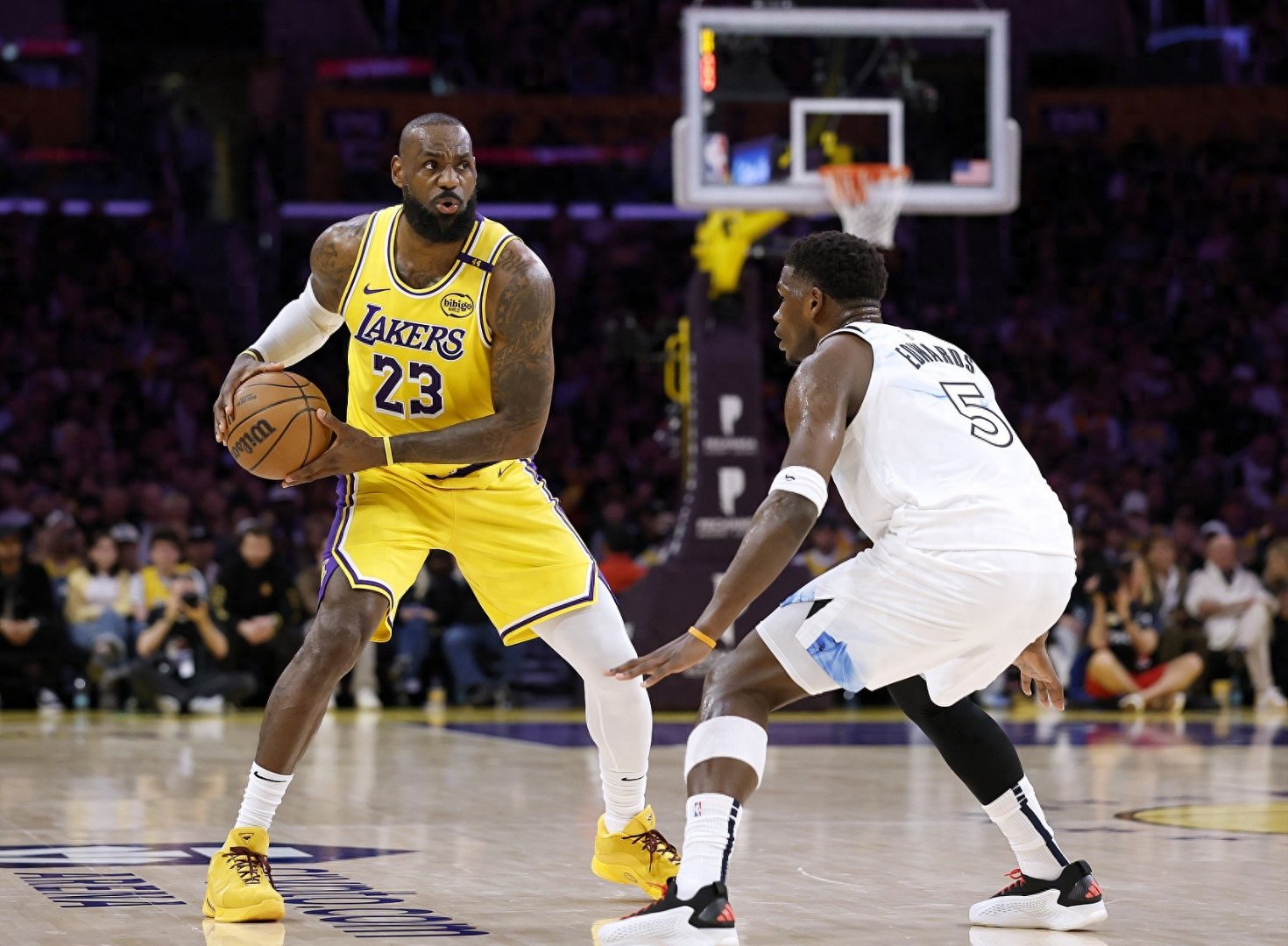 森林狼险胜鹈鹕,爵士表现欠佳 森林狼险胜鹈鹕,爵士表现欠佳