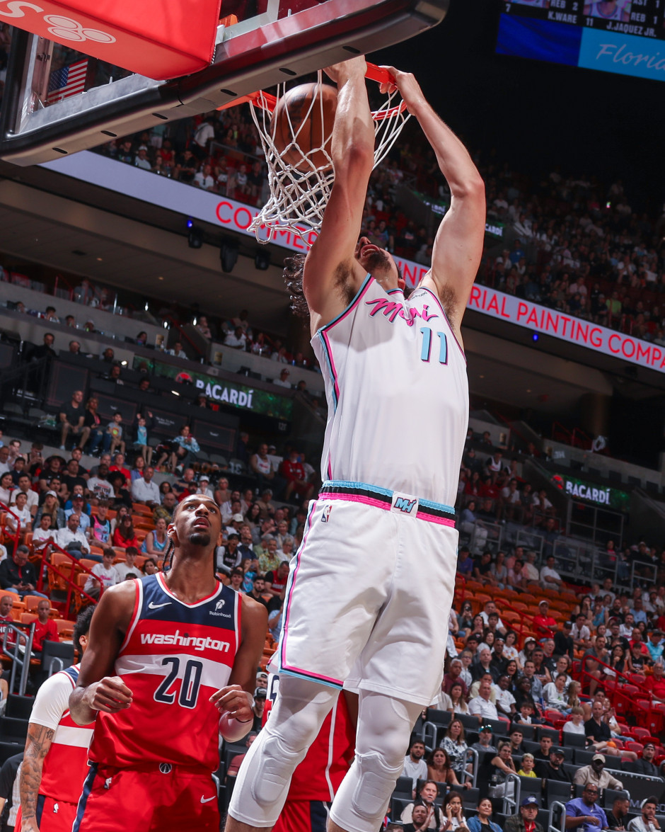 九游娱乐-热火不敌公牛，遭遇主场失利