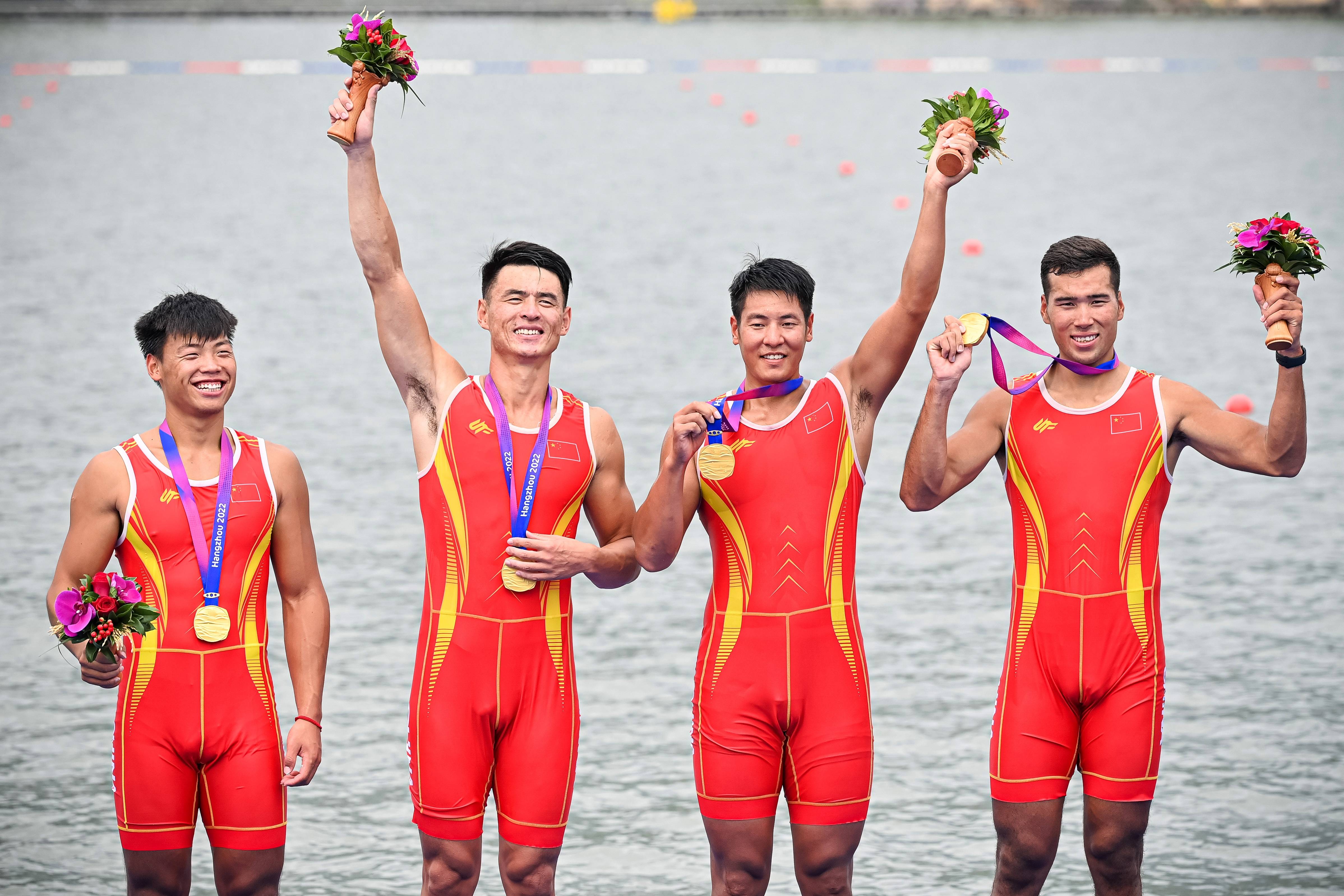 九游游戏-关于赛艇运动员勇夺男子单人划艇项目冠军的信息