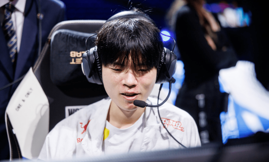 九游娱乐首页-NS险胜EG，Deft团战一打五淘汰赛2:1（广州）