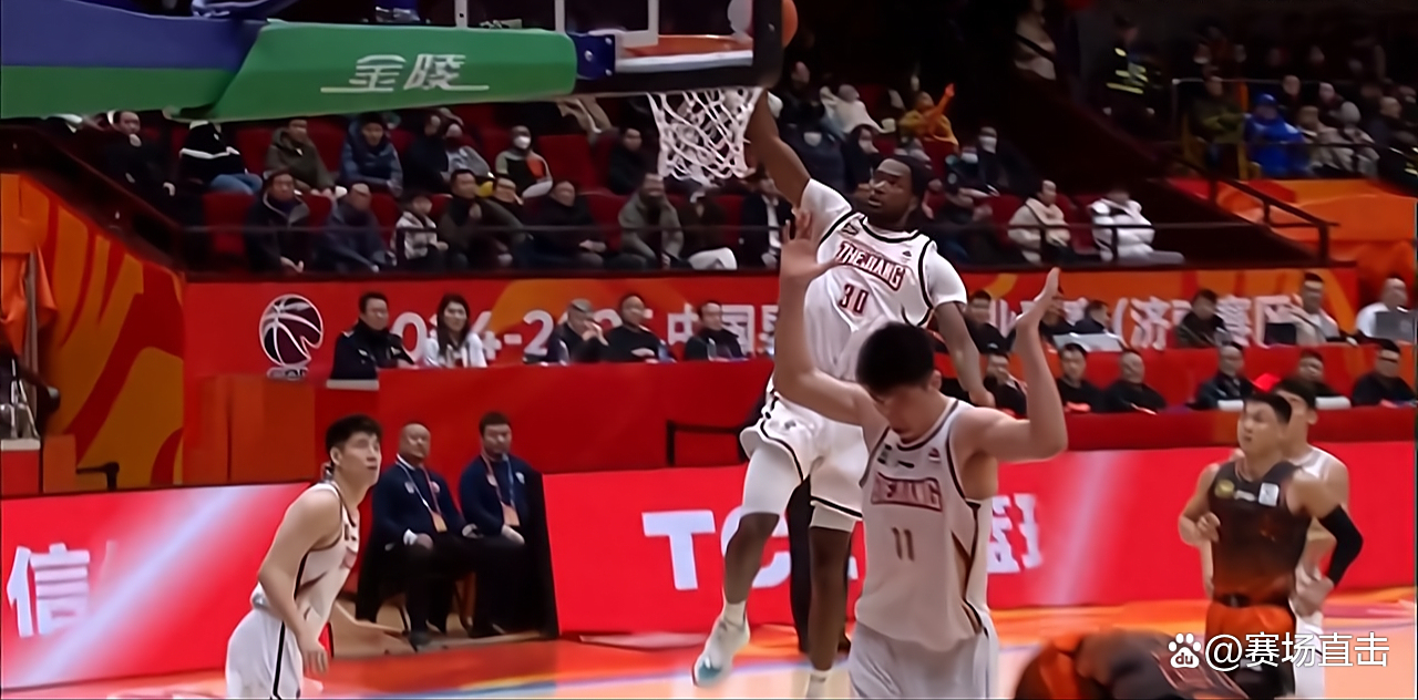 九游娱乐首页-关于浙江男篮对抗江苏队，双方拼尽全力争夺胜利的信息