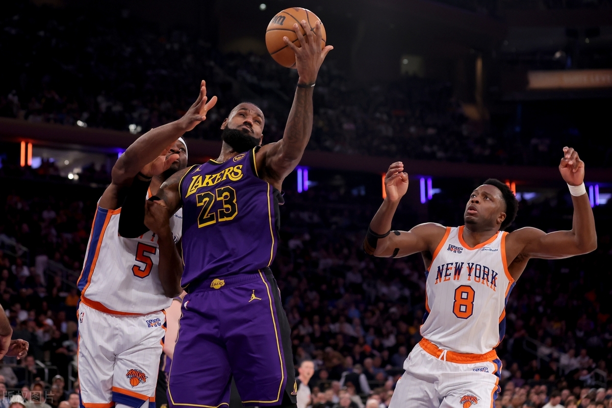 湖人客场击败奇才,取得两连胜 湖人客场击败奇才,取得两连胜