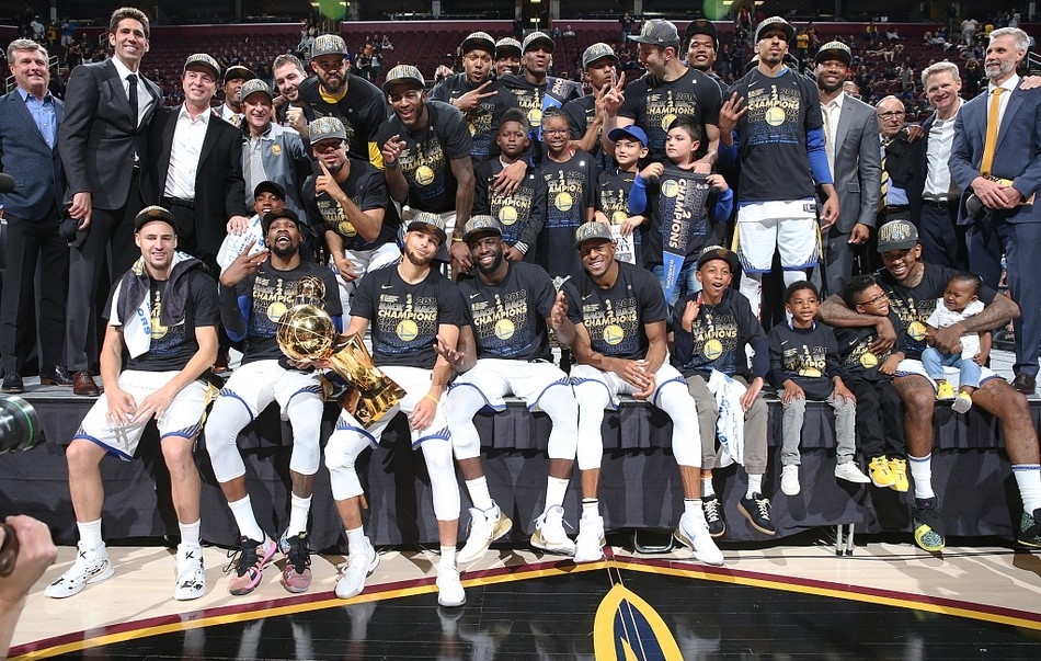 九游中国-老鹰不敌马刺，遭遇四连败