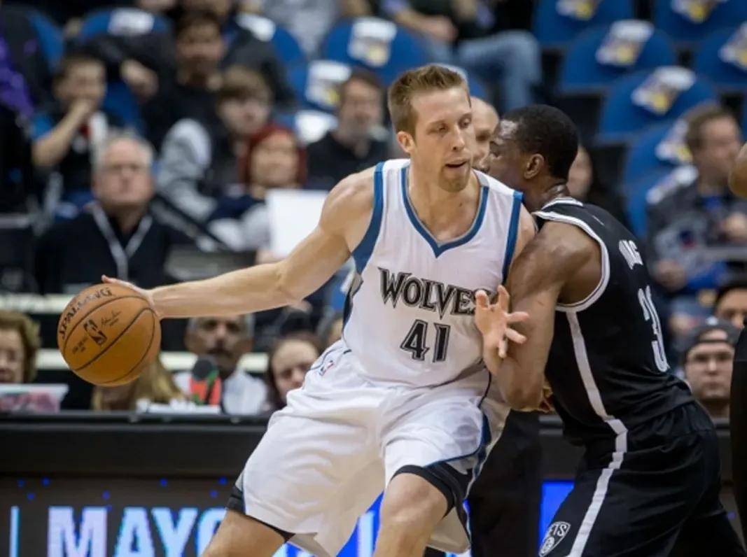 篮网鏖战阿根廷男篮,汉密尔顿惊艳世界 篮网鏖战阿根廷男篮,汉密尔顿惊艳世界