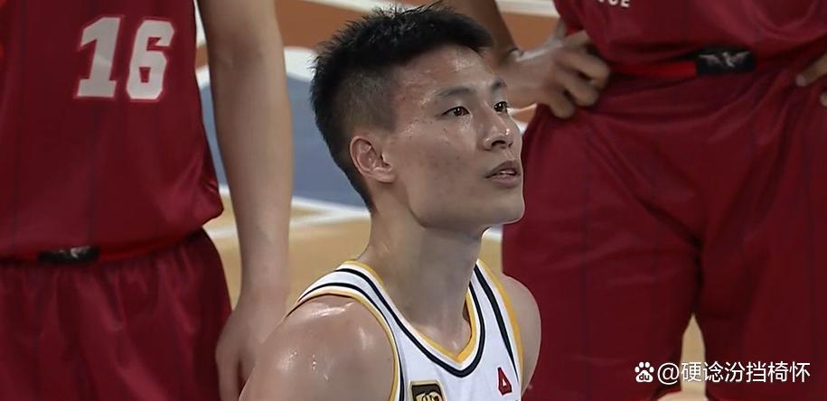 山西队逆转北京队，胡金秋统治全场的简单介绍