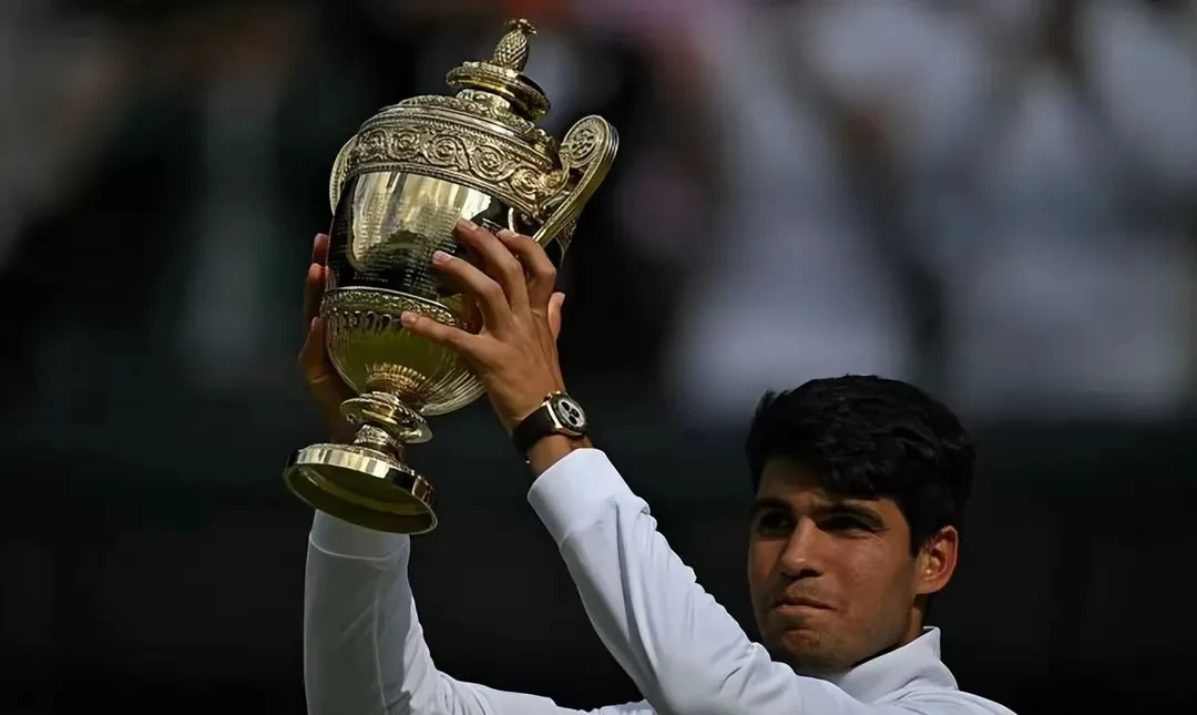 九游娱乐官方-蒙特卡洛大师赛险胜拉沃尔杯，辛纳关键制胜